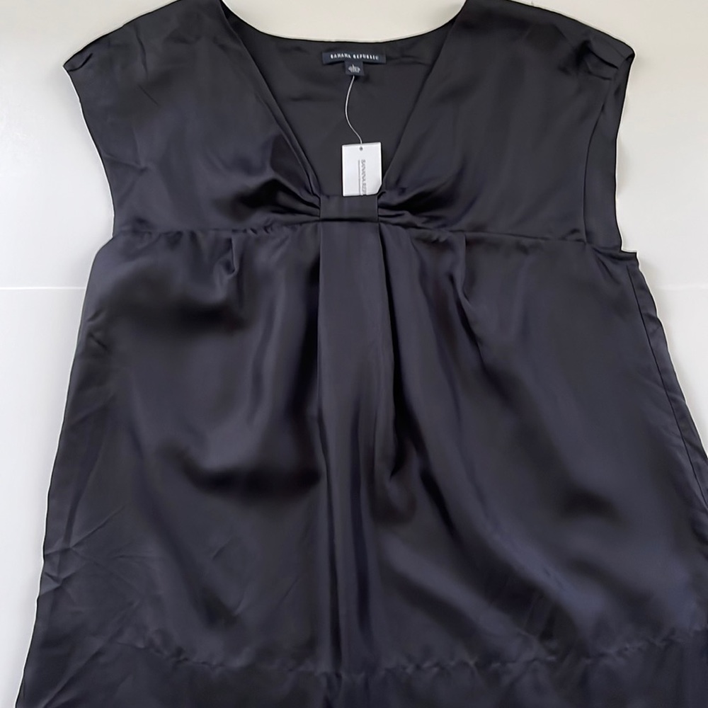 Banana Republic Silk Top Size Large